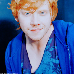 thepsychologicalhippie:  I’m not a big fan of gingers, but I think I can make an exception for this one. Good god he is fine. Those eyes. *Sigh*  How do you not like gingers? They&rsquo;re so cute. /has a slight bias