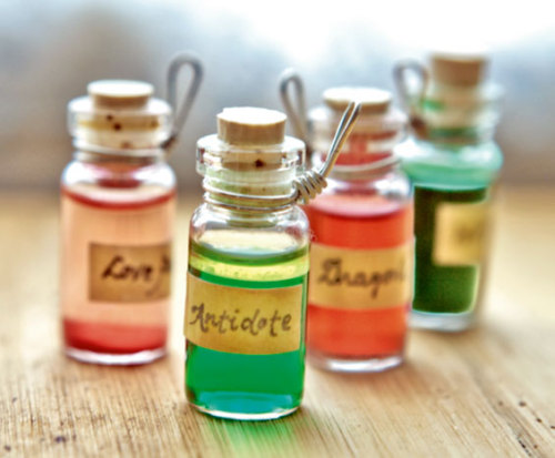 DIY Bottled Potions Tutorial from Etsy. Carol, a.k.a.specialmeat’s suggestions: Love Potion: M