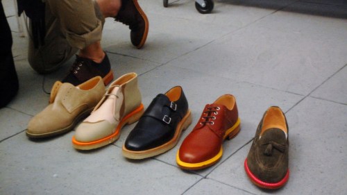 nickelcobalt: acutestyle: Mark McNairy New Amsterdam That’s McNairy himself on the far left.&n