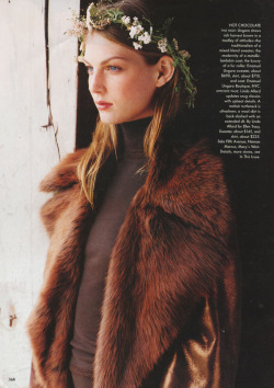 bookshopfolk:  Angela Lindvall by Carter Smith for Vogue US. 