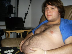 fuckyeahchubbyguys:  Hi everyone. im fun to talk to and fat, and i love it, i wouldnt trade my fat for anything…  Care to follow?  http://noobbear73.tumblr.com/ 