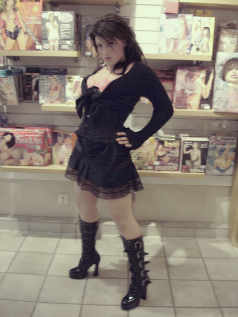 mommysslut:  Such a pretty dominant looking girl in her boots and skirt. The secret