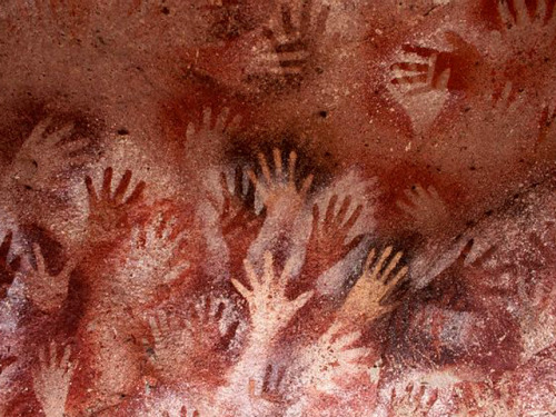 particlesandpsychedelia:These paleolithic hand stencils from Lascaux cave in France are thought to b