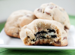 yumness-blog:  Oreo stuffed chocolate chip