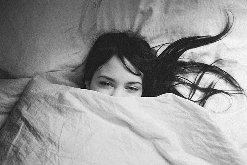 paranoiaadolescente:  Não caralho! Eu não estou bem. Eu estou indo. Estou fingindo