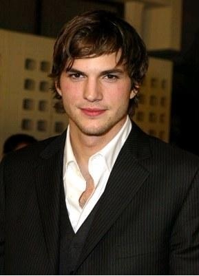 malurramos:  Ashton Kutcher s2  adult photos