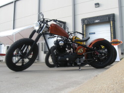 chopperinspiration:  natespainhower:  “Bad Penny” by Ardcore choppers www.ardcorechoppers.com www.natespainhower.com   XS650 chopper