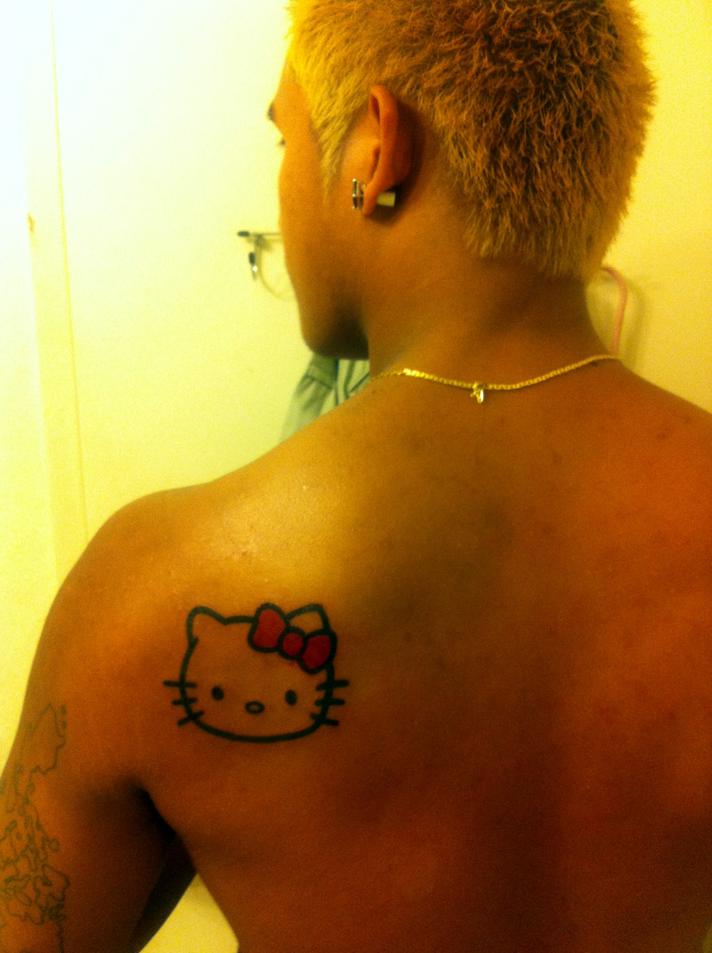 werenotreallyhere:  sunfeet92:  fuckyeahtattoos:  My late ex girlfriend died in a