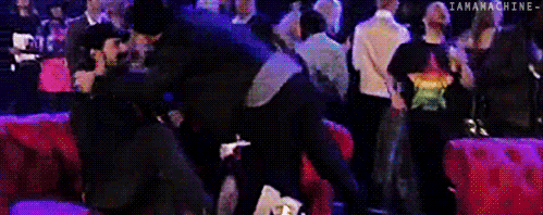 that-chick-was-hungry:  shanletorp:  jaredfromleto:  TOMO ABUSE. Every week a Tomo gets abused. You would reblog this if you care. If you ever spot a Tomo getting abused please call 094567385 or 911.  IF YOU DON’T REBLOG YOU DON’T HAVE A HEART. 