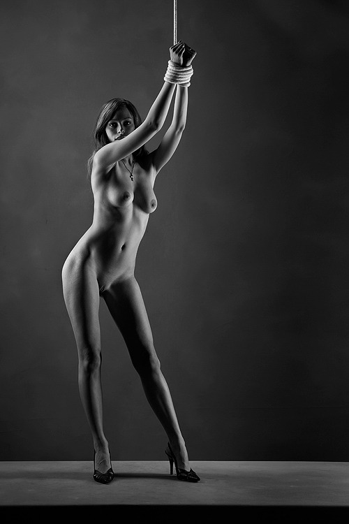 theropeview:  Skye Restrained http://theropeview.tumblr.com 