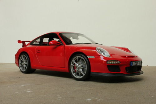carpr0n:  Yearbook PortraitStarring: Porsche 911 GT3(by jonbearr)