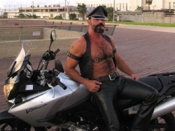 cigarbeards:  incredible cigar leather man(hi-res) 