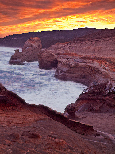 llbwwb:  Cape Kiwanda (by Konejita)