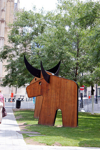 Wooden bull (or possibly bison) statues in a little lounge park in Brussels near Brussels Central station and the Cathedral of St-Michael and St-Gudula. I think they look awesome :)