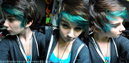 XXX I WANT TO DO THIS TO MY HAIR SO BADLY IT’S photo