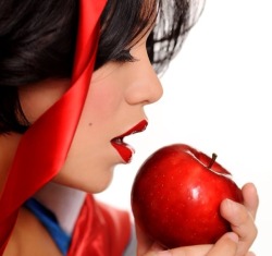 bdlyle:  &ldquo;Disney for Adults - Snow White&rdquo; 