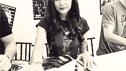 oldohwarriorprincess:  The Vampire Diaries Takes a Bite Out of Comic-Con 2011 (x)