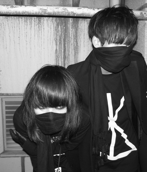 AUTRE波に△