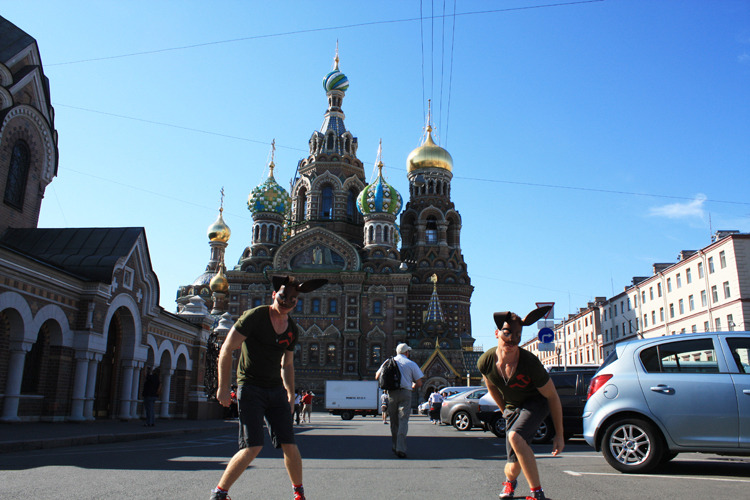 белый-кролик- St. Petersburg, Russia 2010 - Alexander Guerra