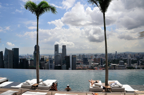 youthcoast:  I want to swim in an infinity pool!