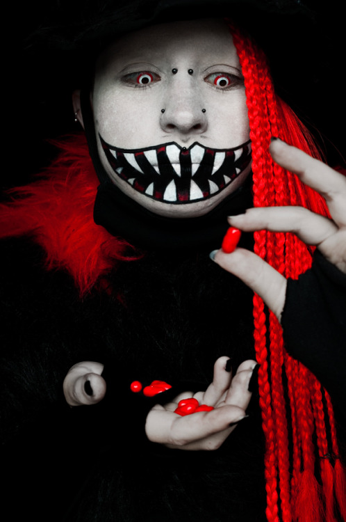 ink-heron:   RED em - Preview by *PureBlackLove 