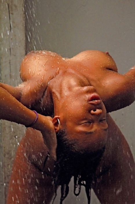 http://exoticaplus.tumblr.com/post/8084667000