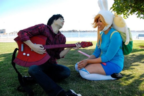 tenaciousbee:  Fionna and Marshall Lee Bee as Fionna and Sterling as Marshall Lee. Taken at the front of the Hilton Bayfront Hotel in San Diego California. Photography by Stephanie Heyden. 
