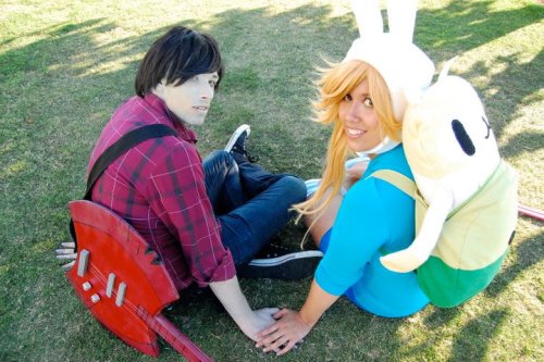 tenaciousbee:  Fionna and Marshall Lee Bee as Fionna and Sterling as Marshall Lee. Taken at the front of the Hilton Bayfront Hotel in San Diego California. Photography by Stephanie Heyden. 