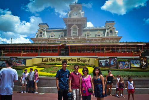 armandoandres:  Disney World  i wana go there one day!