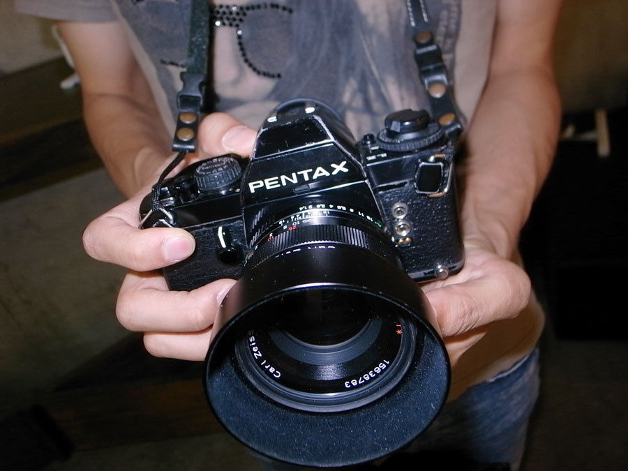 Pentax LX + SMC 50mm F1.4 + Hand Grip – SHOWA