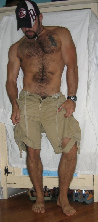 guysthatgetmehard:  dash too 