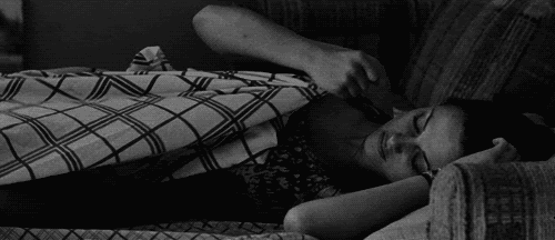 thingsofteenager:  Nem sempre que vou deitar na minha cama vou realmente dormir,algumas