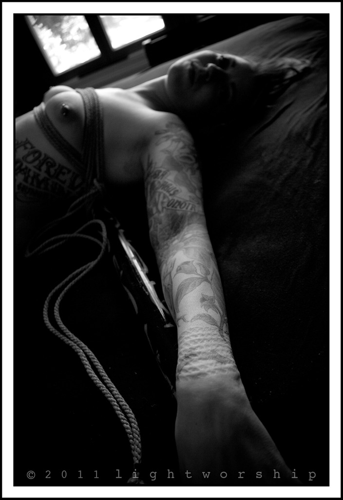 lightworship:  Shelby Belfast ©2011 LIGHTWORSHIP
