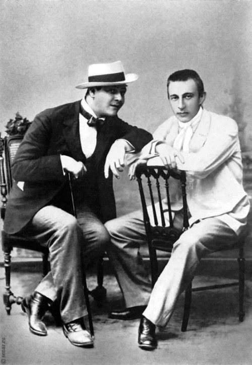 Feodor Chaliapin (left) and Sergei Rachmaninoff, Moscow, ca 1890 -ndfrom senar [site dedicated to Ra