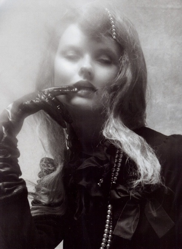 spinningbirdkick:  Steven Meisel / Vogue Italia March 2008. 