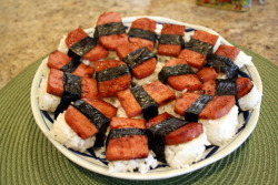 simplywill:  mulaxbby:  Mmmm. Spam Musubi ♥  my LOVE but yet WORST ENEMY :[[[[[[[