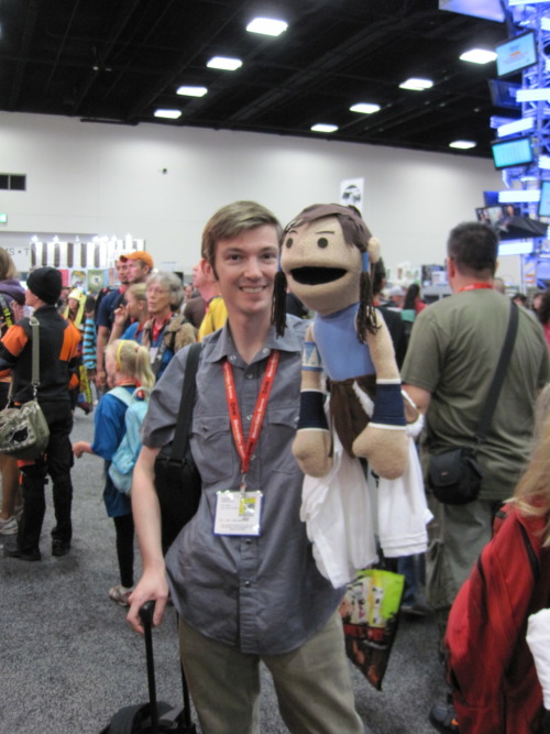 gayforkorra:thegadgetfish:Saw this awesome guy near the Nickelodeon booth.HFLSAFJDSLKFJSLDKFJSDLKAJL