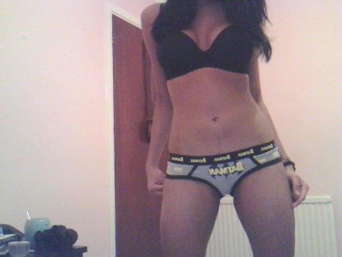 sexncomics:  !  You can’t go wrong with someone wearing Batman underwear.