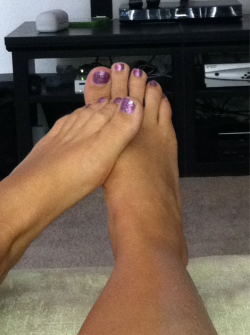 Pic of my cute feet. Who would like to get