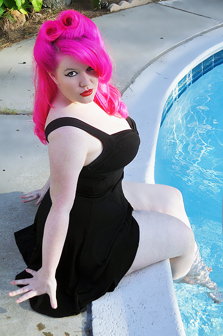 Porn Pics toriethepinkpinup:  Me by the Pool 