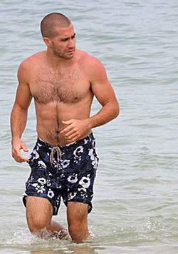 Jake with a buzz cut for his next cop movie&hellip;.