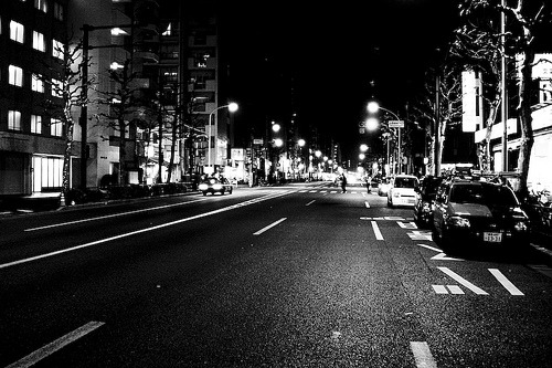 Porn black-and-white:  Ome-kaido at night (by photos