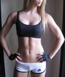 sexymuscles:  Working for that strong little