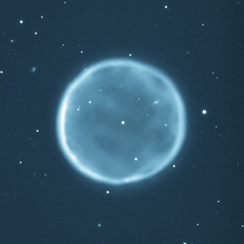 marijuanalogues:foucaultvsthemoonmen:Bad Astronomy: A nearly perfect circle in spaceI don’t get a ch