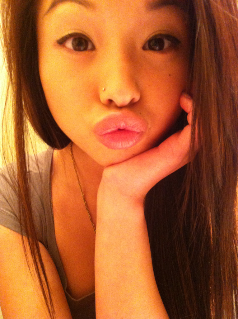 dopekicksnshxt:  Mhm all up in yo grill doe :3 hehe