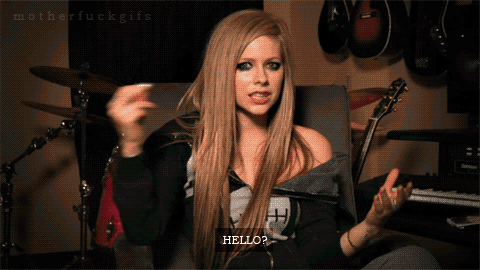O nome de Avril Lavigne tem origem francesa e significa abril, por isso não se diz