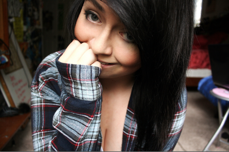iamalmostspartacus:  Black hair don’t care 