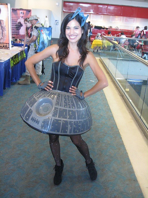 Cosplay of the day: Death Star Dress by Jennifer Landa
Via