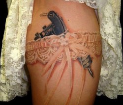 Kellyeden:  I Usually Hate The Garter Tattoos.. But This One Is So Well Done. Makes