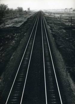 luzfosca:  Andreas Feininger Railroad Tracks,